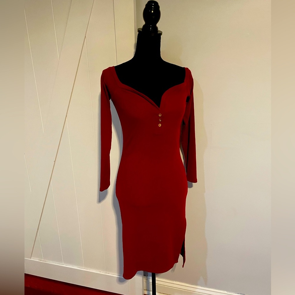 G By Guess Evelyn off the Shoulder Dress